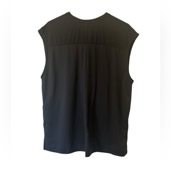 The North Face Sleeveless Top Size XL Black Great Condition! - Picture 2 of 5